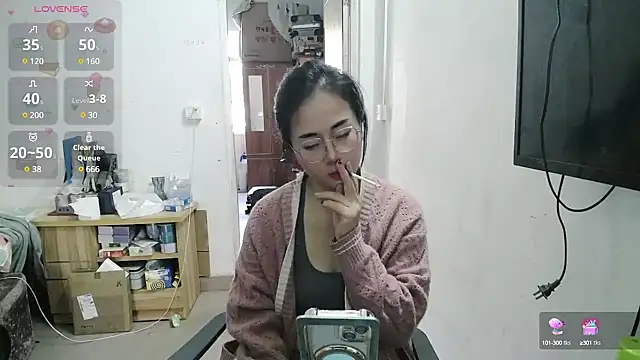 Helen-6 online show from 12/13/24, 05:05