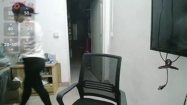 Helen-6 online show from 12/15/24, 11:45