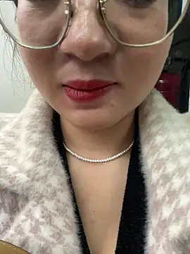 Helen-6 online show from 12/30/24, 02:19