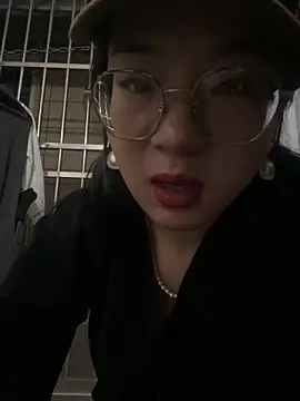 Helen-6 online show from 01/03/25, 12:19