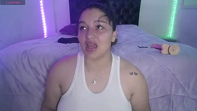 Laurenkenner  online show from 05/11/26, 06:38