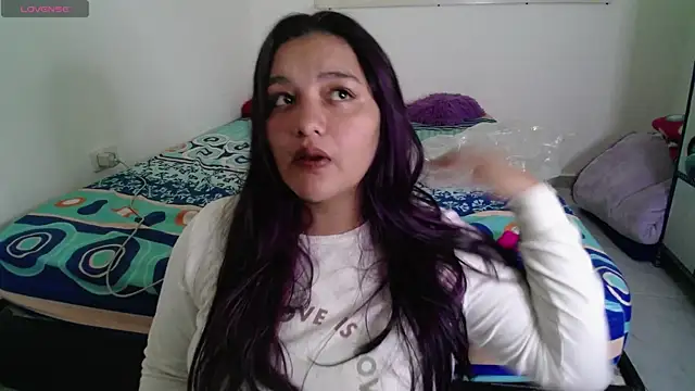 Laurenkenner  online show from 07/30/26, 06:40