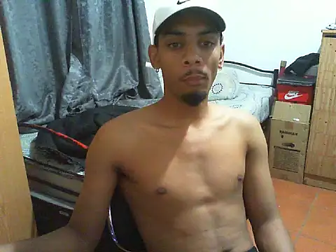 Snapshot of 29YOURZ_28_ chatting on 09/28/25, 07:19 29YOURZ 28  online show from 09/28/25, 07:19