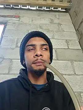 Snapshot of 29YOURZ_28_ chatting on 10/03/25, 07:38 29YOURZ 28  online show from 10/03/25, 07:38