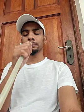 29YOURZ 28  online show from 11/14/25, 11:20