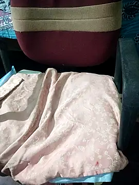 Ralisha Rani online show from 11/15/25, 02:13