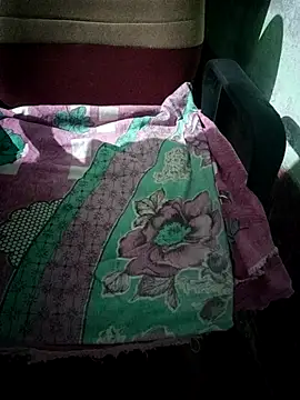 Ralisha Rani online show from 11/28/25, 08:44