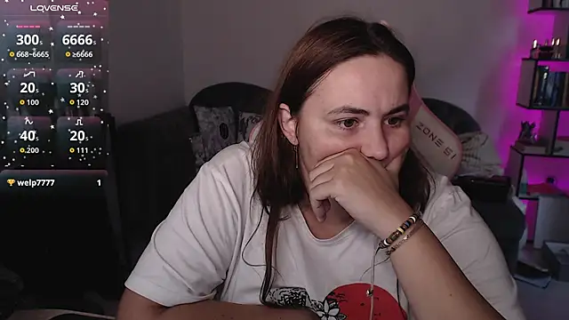 Snapshot of SexyWitch_666 chatting on 09/23/25, 07:00 SexyWitch 666 online show from 09/23/25, 07:00