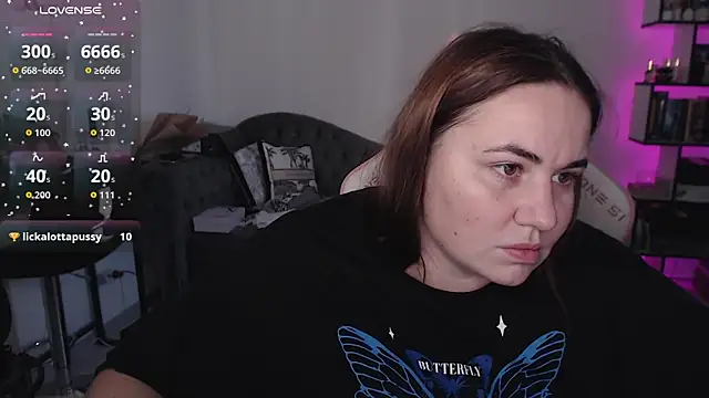 Snapshot of SexyWitch_666 chatting on 10/03/25, 08:33 SexyWitch 666 online show from 10/03/25, 08:33