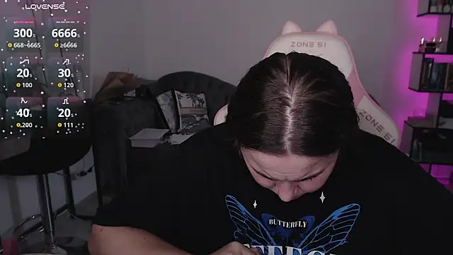 Snapshot of SexyWitch_666 chatting on 10/05/25, 10:02 SexyWitch 666 online show from 10/05/25, 10:02