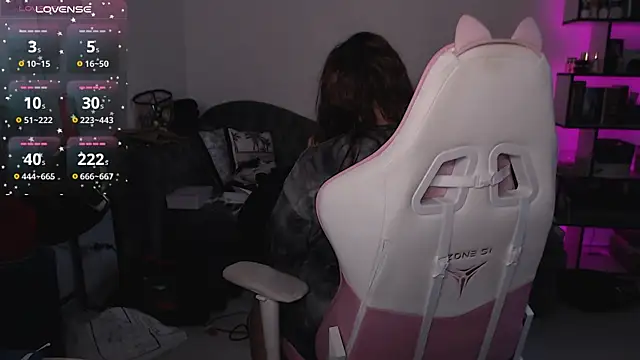 Snapshot of SexyWitch_666 chatting on 10/11/25, 09:30 SexyWitch 666 online show from 10/11/25, 09:30