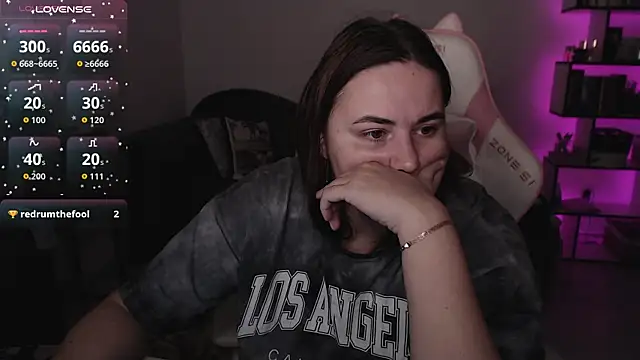 Snapshot of SexyWitch_666 chatting on 10/19/25, 05:08 SexyWitch 666 online show from 10/19/25, 05:08