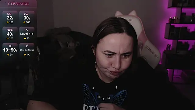 Snapshot of SexyWitch_666 chatting on 10/27/25, 05:28 SexyWitch 666 online show from 10/27/25, 05:28