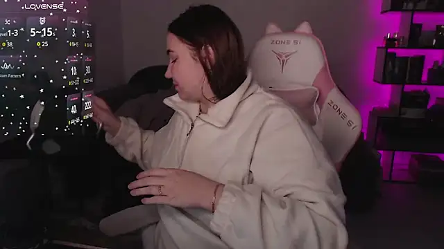 Snapshot of SexyWitch_666 chatting on 11/13/25, 07:40 SexyWitch 666 online show from 11/13/25, 07:40