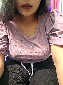 N-Natasha online show from 12/25/24, 11:22