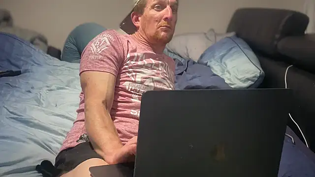 Snapshot of nakud4u chatting on 11/10/25, 11:42 nakud4u online show from 11/10/25, 11:42