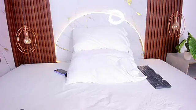 miamiller69 online show from 11/08/25, 04:45