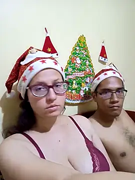 Snapshot of couple_orgasm chatting on 12/28/24, 03:04 couple orgasm online show from 12/28/24, 03:04