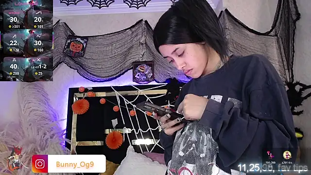 Snapshot of Bunny_O chatting on 11/01/25, 08:55 Bunny O online show from 11/01/25, 08:55