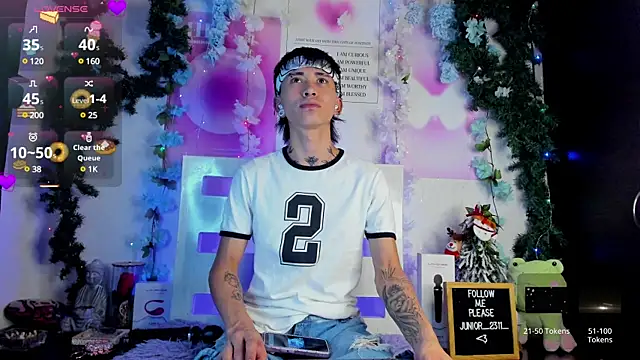 juniior 2311  online show from 01/16/25, 10:02