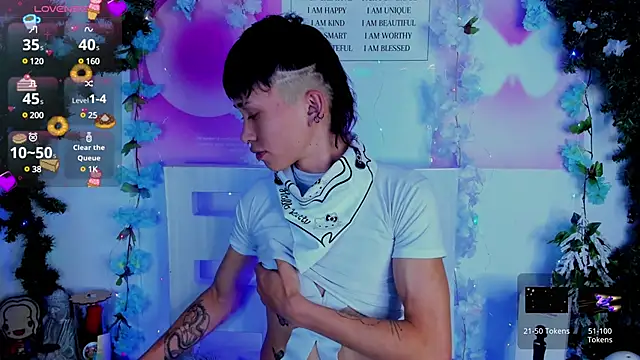 juniior 2311  online show from 01/25/25, 09:46