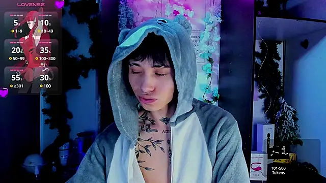 juniior 2311  online show from 02/28/25, 01:47