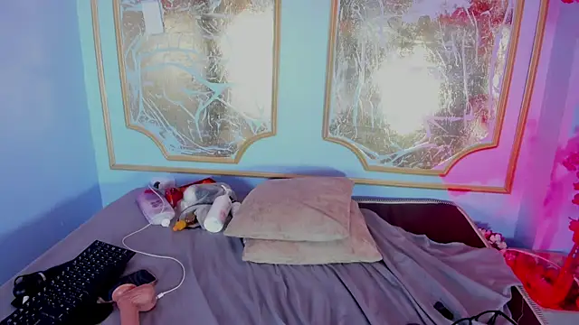 Snapshot of melaniecooperr chatting on 12/15/25, 01:59 melaniecooperr online show from 12/15/25, 01:59