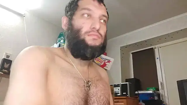 Snapshot of BISEXGOOD777 chatting on 12/14/25, 03:34 BISEXGOOD777 online show from 12/14/25, 03:34