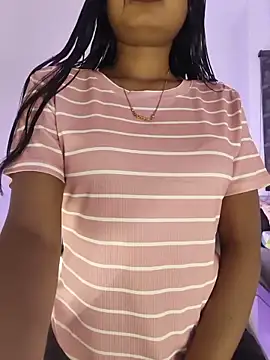 yhona darling online show from 05/26/26, 06:04