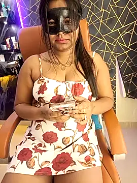 Hot Urvi online show from 02/13/26, 09:55