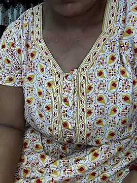 MUMTAJ-1 online show from 07/13/26, 04:43