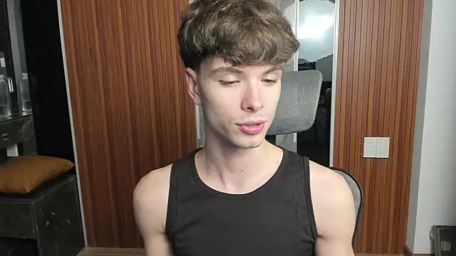 Snapshot of calvin_love_you chatting on 04/03/26, 05:11 calvin love you online show from 04/03/26, 05:11