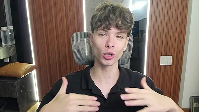 Snapshot of calvin_love_you chatting on 04/07/26, 05:13 calvin love you online show from 04/07/26, 05:13