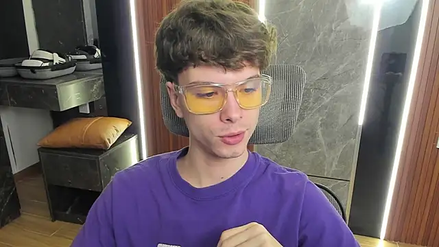 calvin love you online show from 06/24/26, 05:12