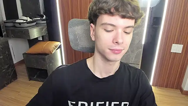 calvin love you online show from 06/27/26, 05:40