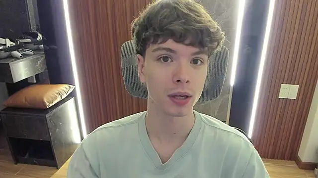 calvin love you online show from 06/30/26, 02:18