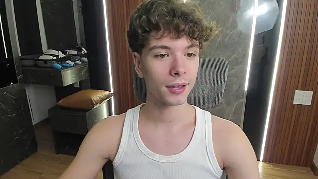 calvin love you online show from 07/28/26, 03:08
