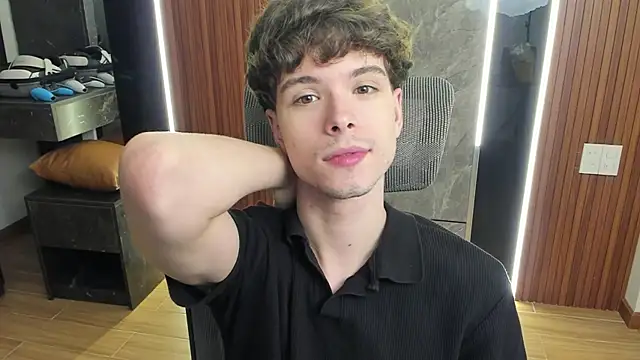 calvin love you online show from 07/31/26, 03:11
