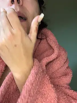 bellababbiii online show from 12/15/24, 01:00