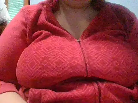 Snapshot of maria38xxx chatting on 10/30/25, 02:51 maria38xxx online show from 10/30/25, 02:51