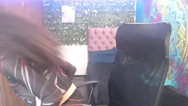 Snapshot of BurningVenus12 chatting on 10/02/25, 03:46 BurningVenus12 online show from 10/02/25, 03:46