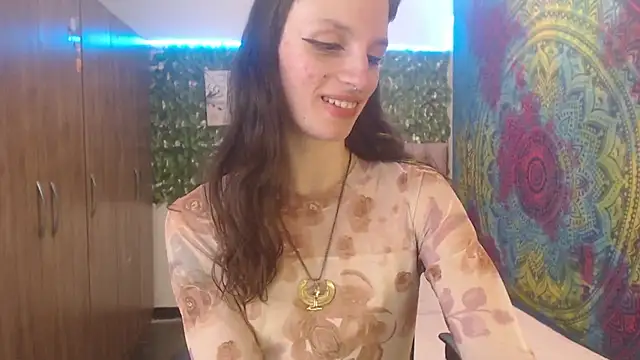 Snapshot of BurningVenus12 chatting on 10/18/25, 05:25 BurningVenus12 online show from 10/18/25, 05:25