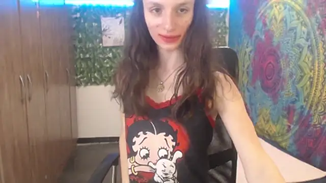 Snapshot of BurningVenus12 chatting on 10/24/25, 01:18 BurningVenus12 online show from 10/24/25, 01:18