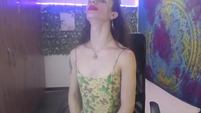 Snapshot of BurningVenus12 chatting on 10/26/25, 08:20 BurningVenus12 online show from 10/26/25, 08:20