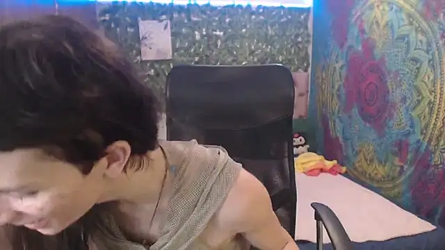 Snapshot of BurningVenus12 chatting on 10/30/25, 03:02 BurningVenus12 online show from 10/30/25, 03:02