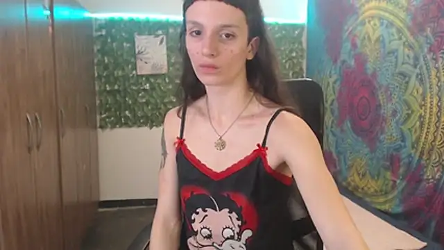 Snapshot of BurningVenus12 chatting on 11/01/25, 08:00 BurningVenus12 online show from 11/01/25, 08:00