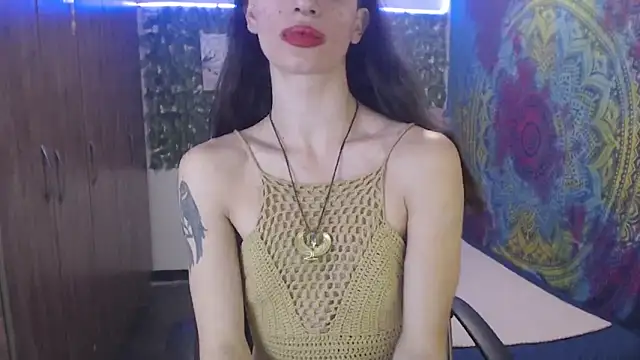 Snapshot of BurningVenus12 chatting on 11/06/25, 12:11 BurningVenus12 online show from 11/06/25, 12:11