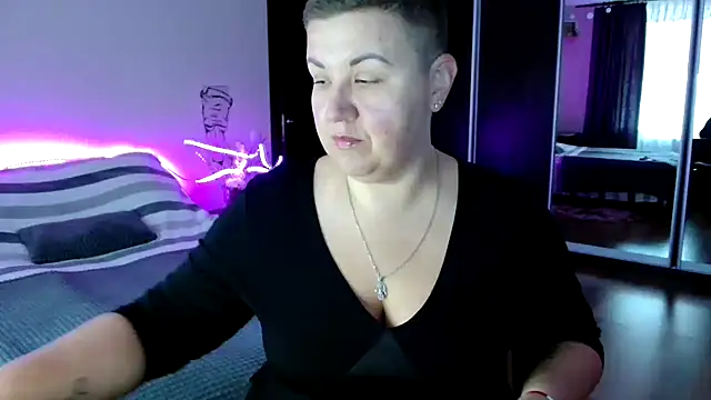 Annet1912 online show from 09/24/25, 08:17