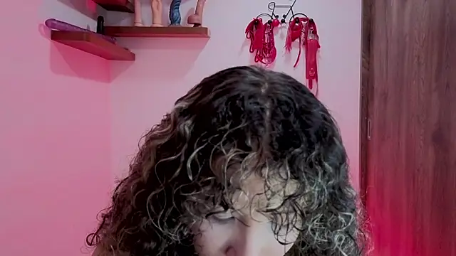 Snapshot of avans_15 chatting on 12/02/25, 11:11 avans 15 online show from 12/02/25, 11:11