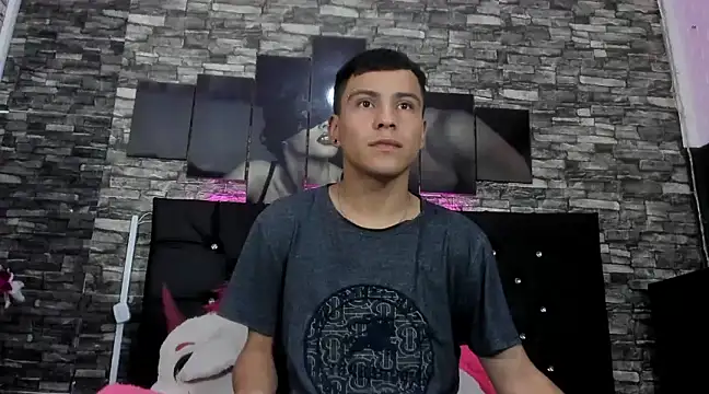 Snapshot of salvadorgomezx chatting on 12/12/24, 10:42 salvadorgomezx online show from 12/12/24, 10:42